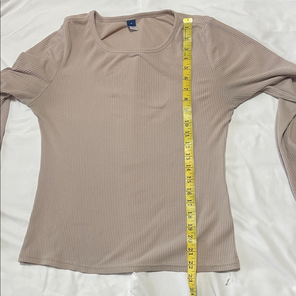 Old Navy Ribbed Long Sleeve Top Medium Taupe Neutral Lightweight Basic - Picture 8 of 9